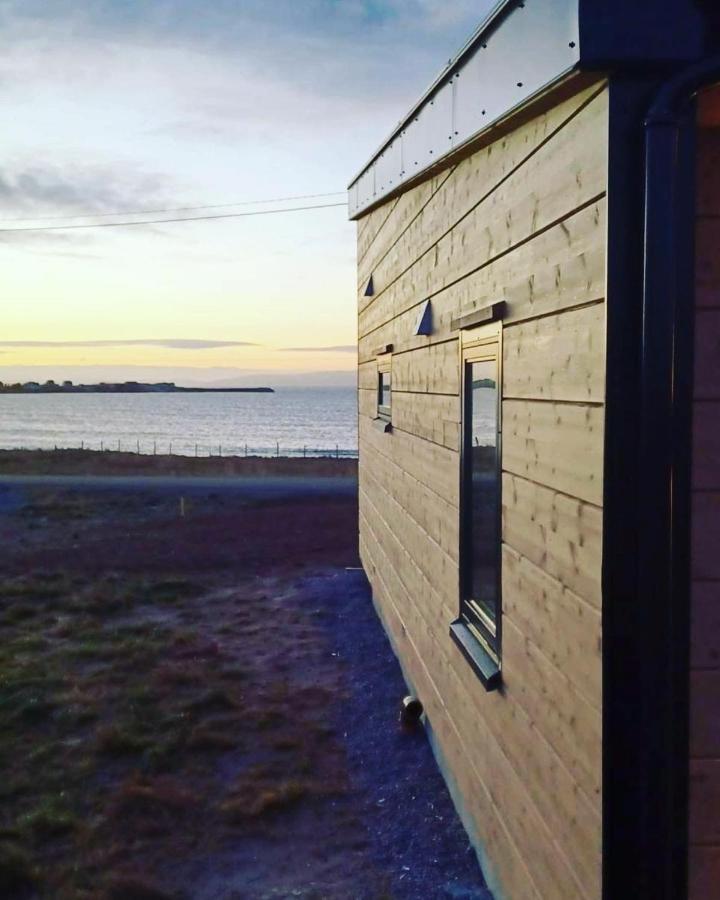 Ekkeroy Lodge - Arctic Living Vadsø Exteriör bild