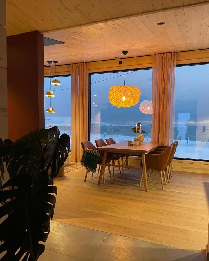 Ekkeroy Lodge - Arctic Living Vadsø Exteriör bild