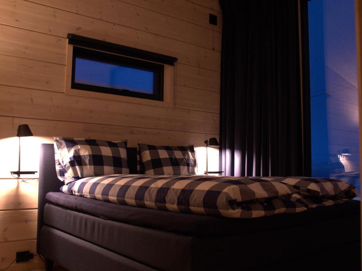 Ekkeroy Lodge - Arctic Living Vadsø Exteriör bild