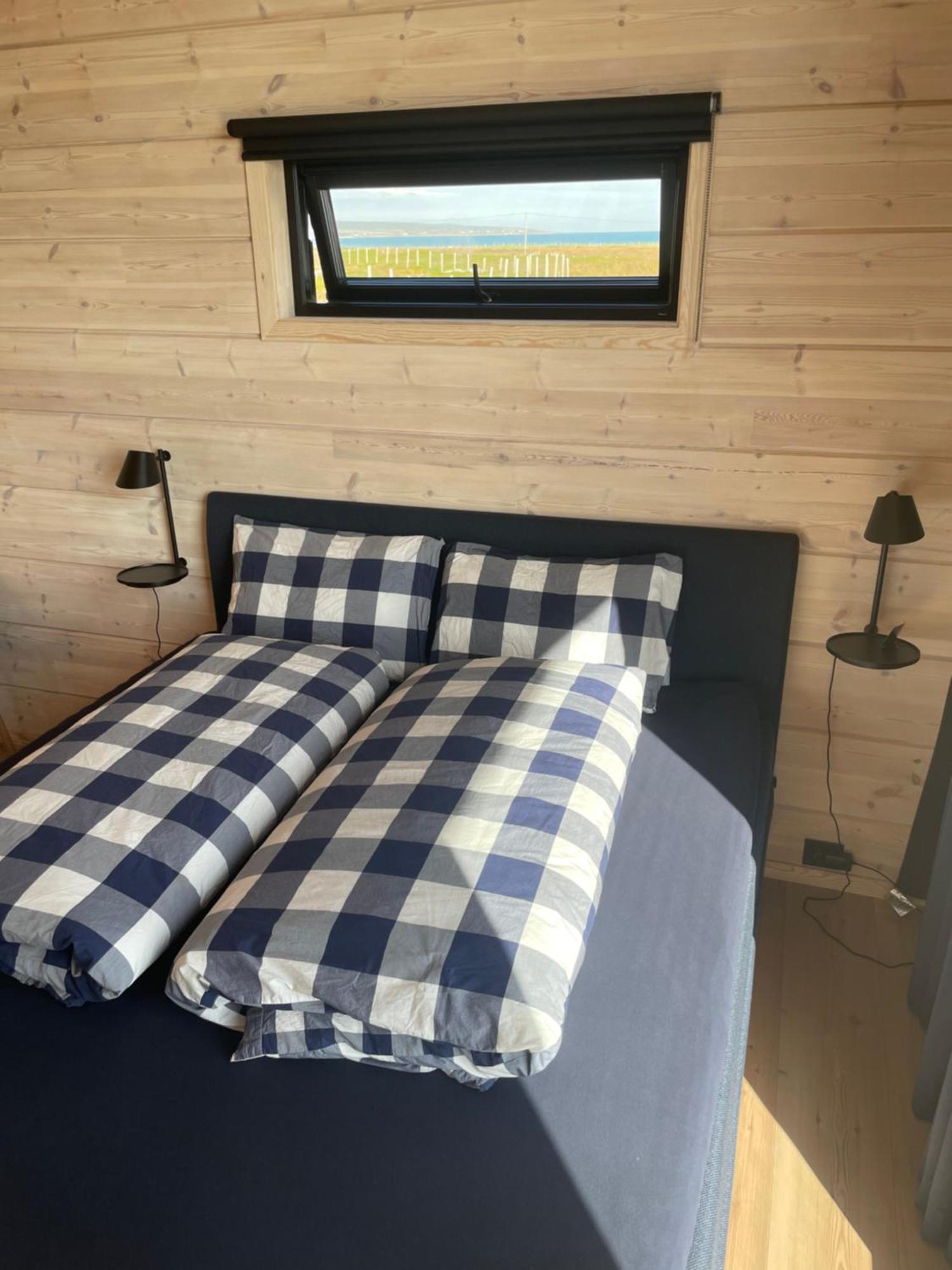 Ekkeroy Lodge - Arctic Living Vadsø Exteriör bild