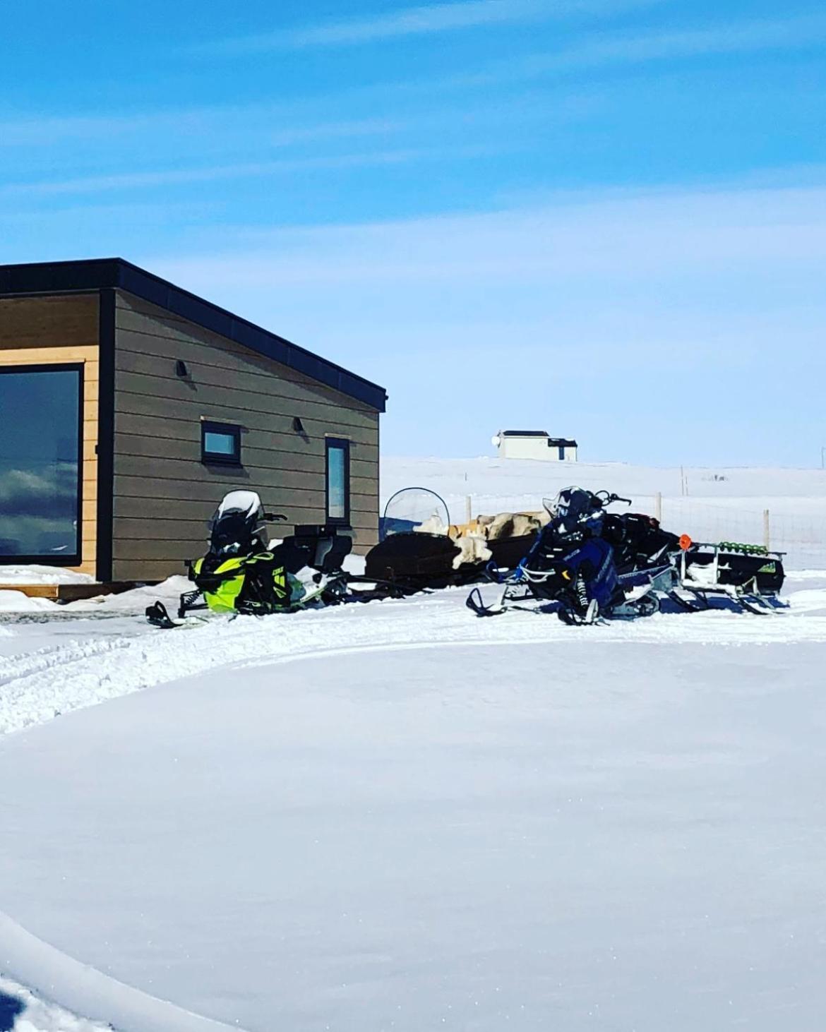Ekkeroy Lodge - Arctic Living Vadsø Exteriör bild